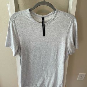 Lululemon T-shirt
